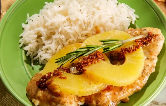 دجاج بالأناناس مع أرز