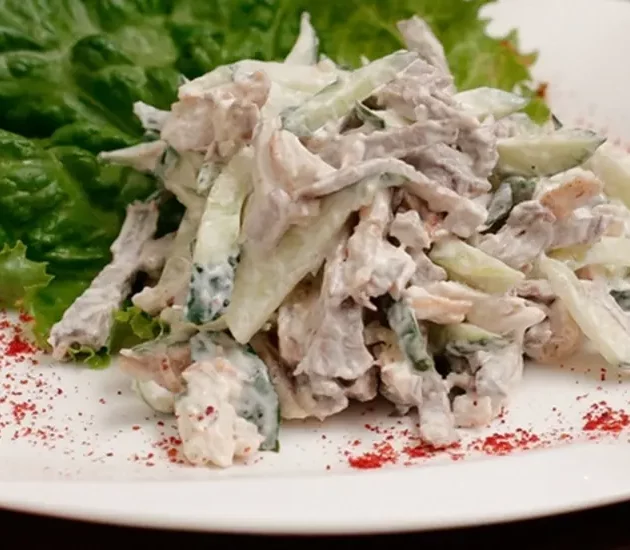 سلطة دجاج كلاسيك